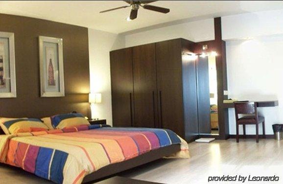 Aurora Towers Hotel